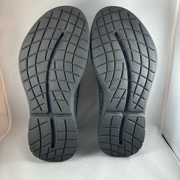 Oofos OOMG EeZee Recovery Shoes - Men's size 13 - Picture 12 of 13